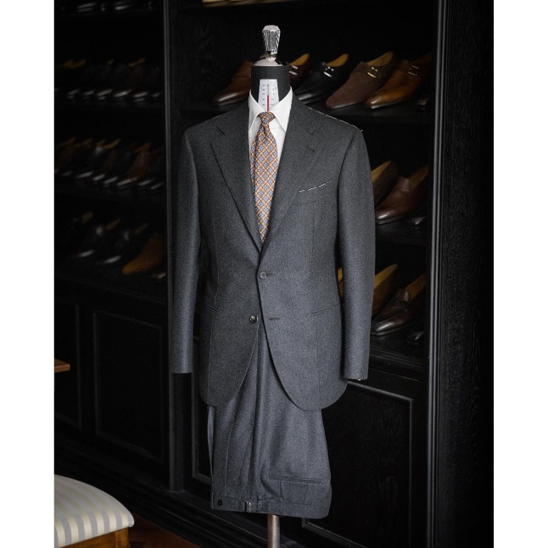 CORALLO ROSSO SUITS(JACKET+PANTS) X ENGLAND, SCABAL CHARCOAL GREY FLANNELS